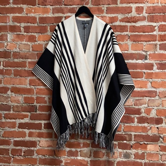 Forever 21 poncho - Picture 1 of 4